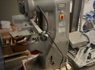 Stitching machine